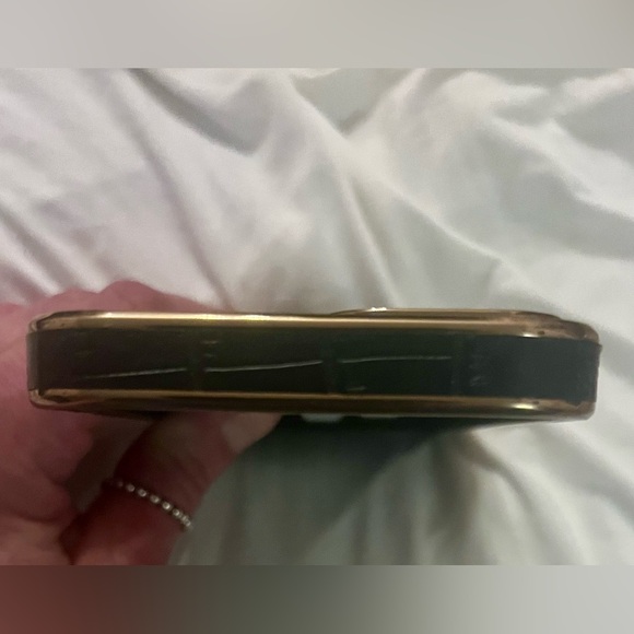 Black & Gold iPhone 13 Phone Case - Picture 4 of 10